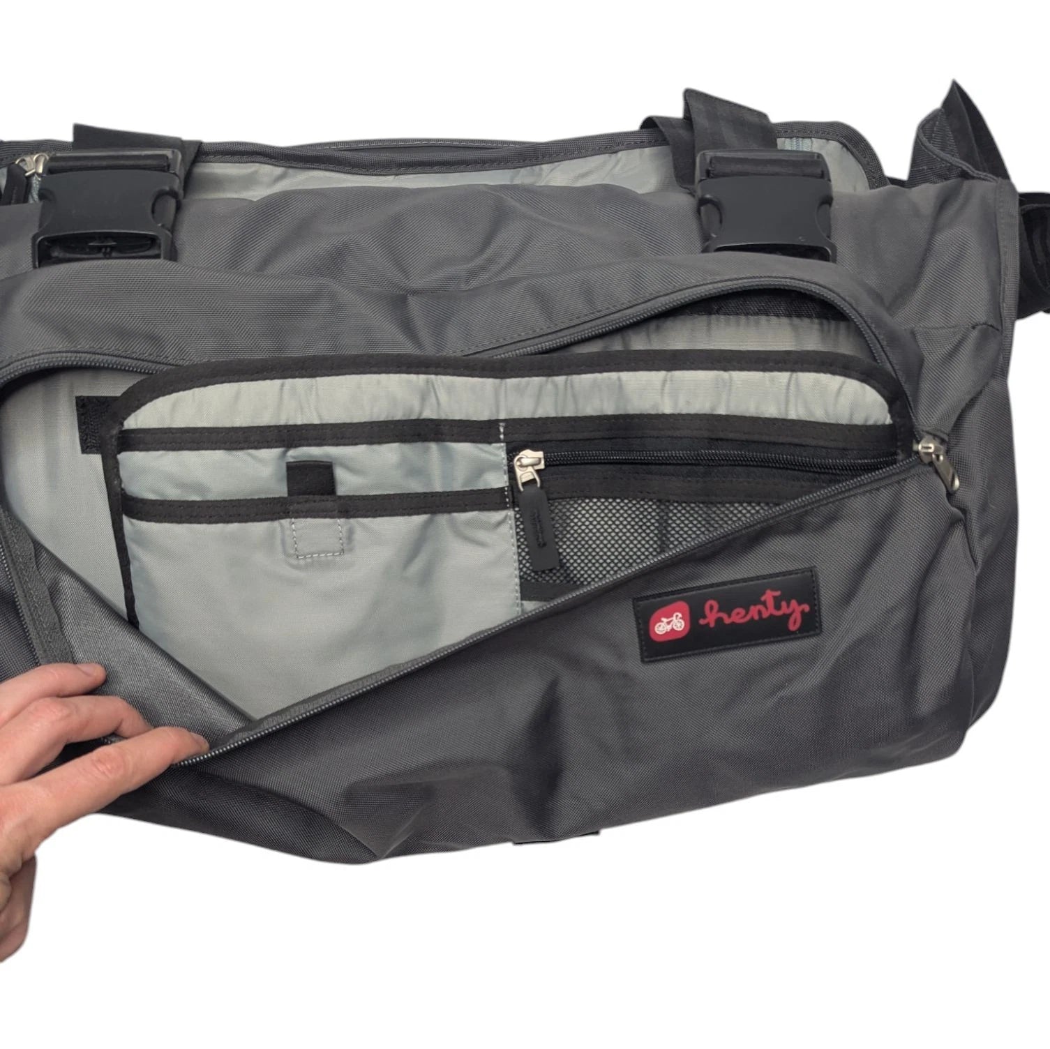Henty Wingman, Messenger & Garment Bag, Standard, Grey